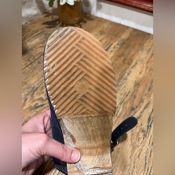 💙 APROPO NAVY SUEDE CLOGS – SIZE 41 – WOODEN HEEL - Picture 10 of 10